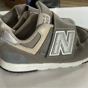 Toddler boy size 8 New Balance Velcro slide in sneakers